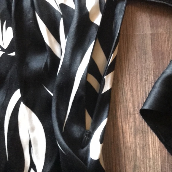 Bebe silk dress - Picture 3 of 4